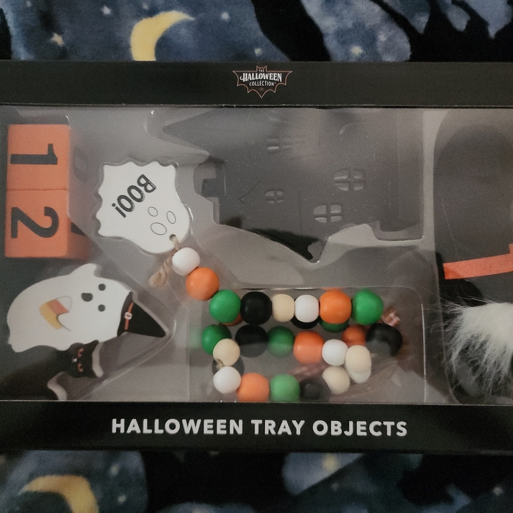 NWT HALLOWEEN THEME TIER TRAY UNQUIE ITEMS/ 👻💚🎃💜